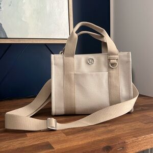 Lululemon Two Tone 4.5L Canvas Tote Bag